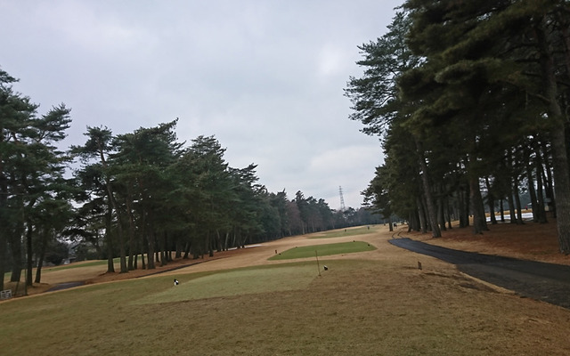 2月のゴルフは寒いぜ