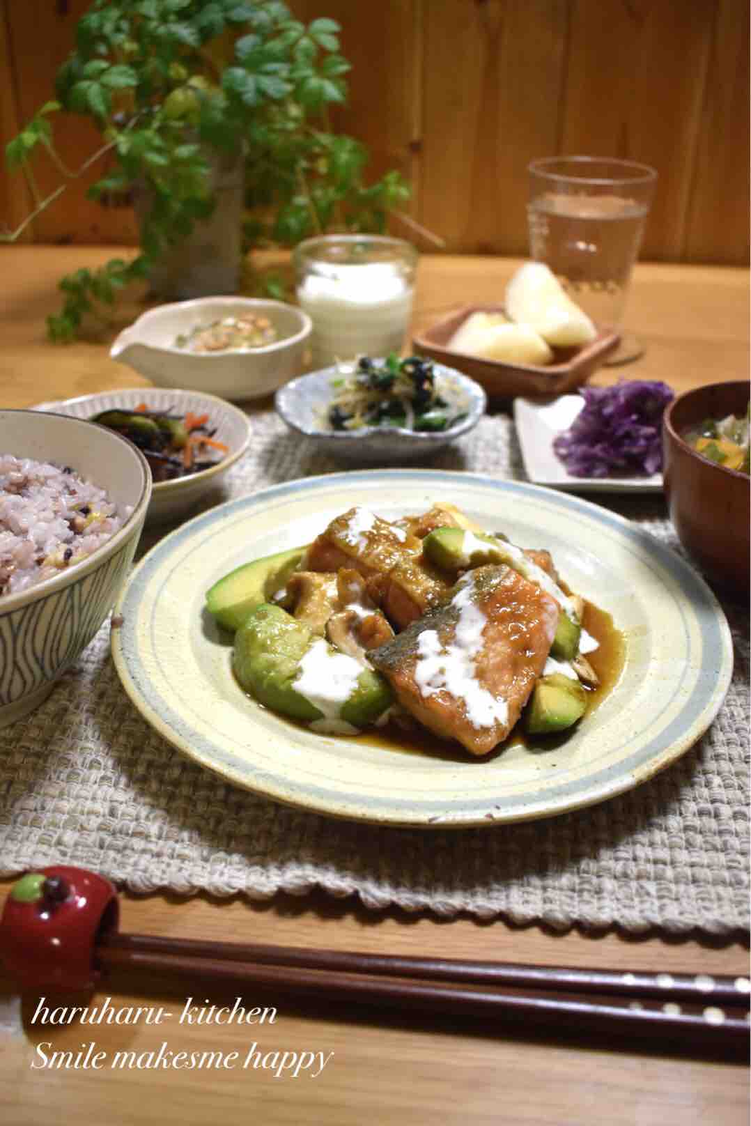 レシピ 鮭とエリンギのアボわさマヨソース 生鮭 子供好き 魚料理 ボリュームおかず 味噌汁に入れると美味しいもの はるはるの子供アスリート栄養満点ごはん Powered By ライブドアブログ