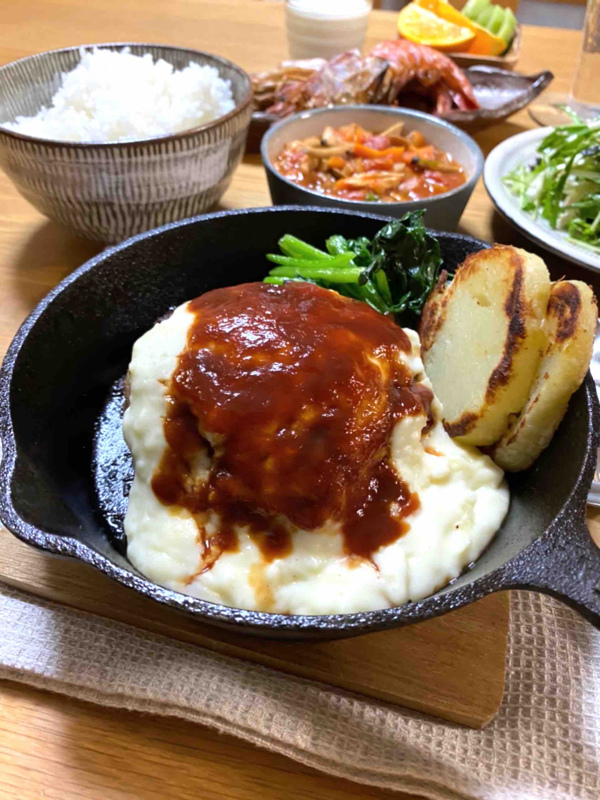 ホワイトチーズソースハンバーグ カフェ飯 オーブン料理 ホワイトソース 褒められたのに怒られた気分 はるはるの子供アスリート栄養満点ごはん Powered By ライブドアブログ