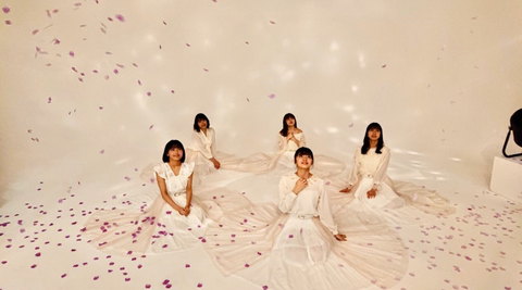 e7ac790c-2168-4ebd-8be0-ad4b6b735ebd