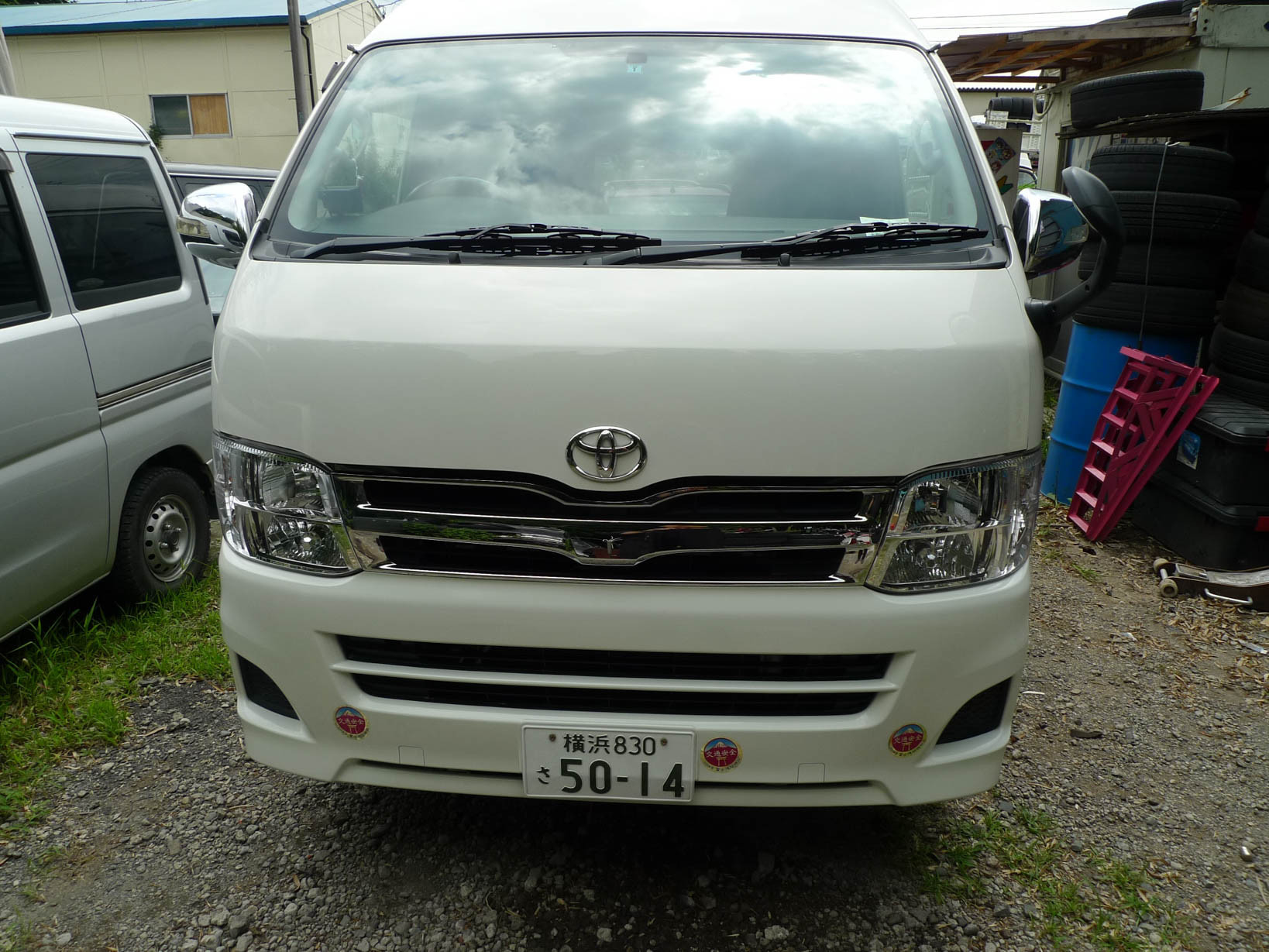 537 ハイエースにフォグ取付 粗悪な配線を修理 神奈川横浜 春ノ木レーシング公式ブログ