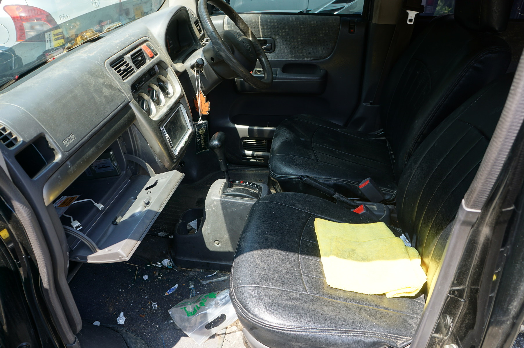 624 汚いクルマの掃除 お盆休みの営業案内 神奈川横浜 春ノ木レーシング公式ブログ