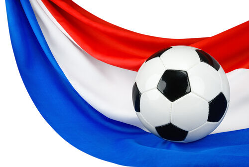 サッカー オランダ エールディヴィジ 今季終了を発表 64年の歴史で初の王者なし 2部上位2クラブが 昇格なし の決定に激怒 日本サッカーまとめ