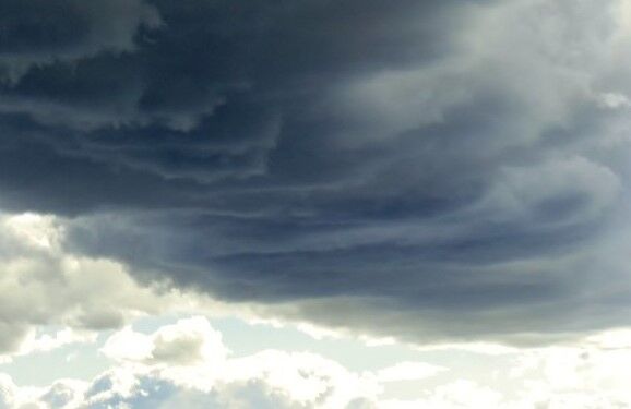 詩をよむ日日 宮沢賢治 春の雲に関するあいまいなる議論 春と修羅 第3集 37