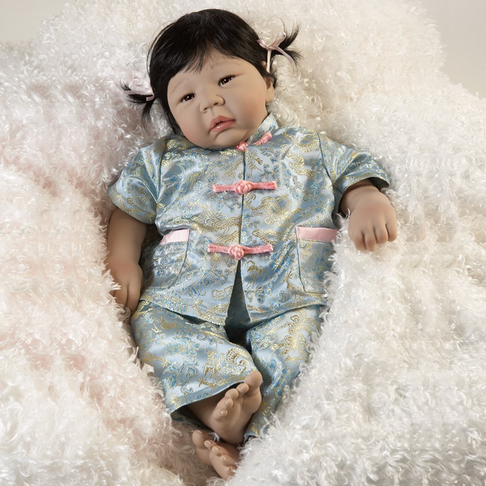 日本人顔 リアル 赤ちゃん人形 アジアンなお顔の女の子 海外の