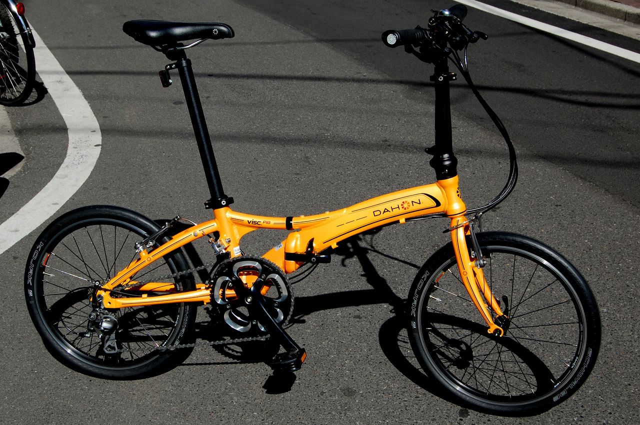 DAHON Visc P18 のリヤエンド幅135mm に130mm のキネプロ DAHON Visc P18 のリヤエンド幅135mm に130mm のキネプロ
