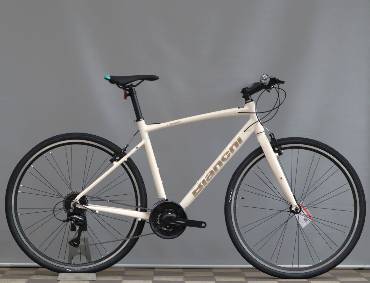 Bianchi のクロスバイク C-SPORT 1【橋輪Blog】 : 橋輪