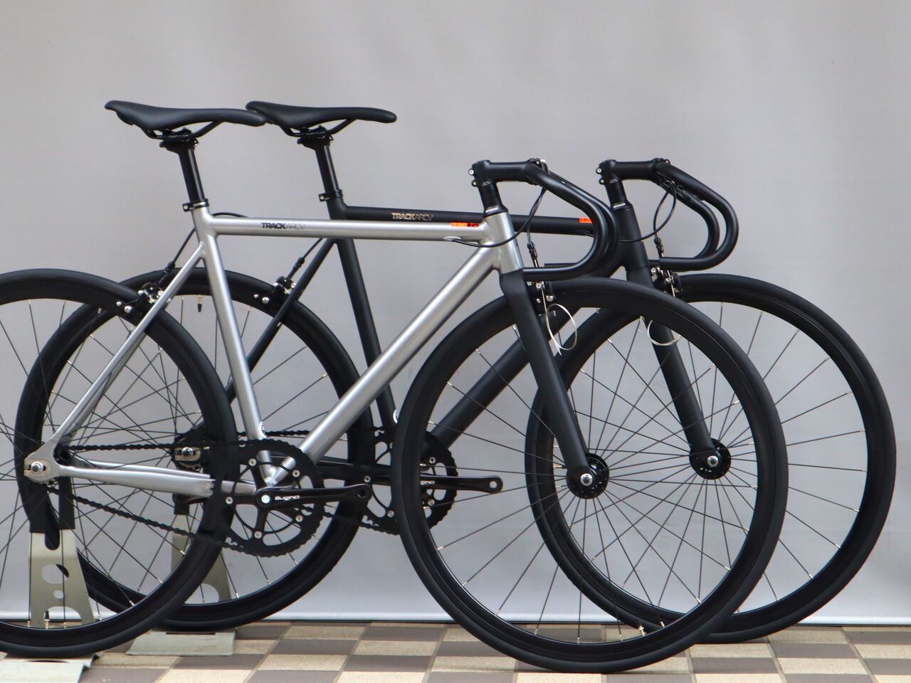 FUJI TRACK ARCV マットブラック、ナイトクローム【橋輪Blog FUJI TRACK ARCV マットブラック、ナイトクローム【橋輪Blog