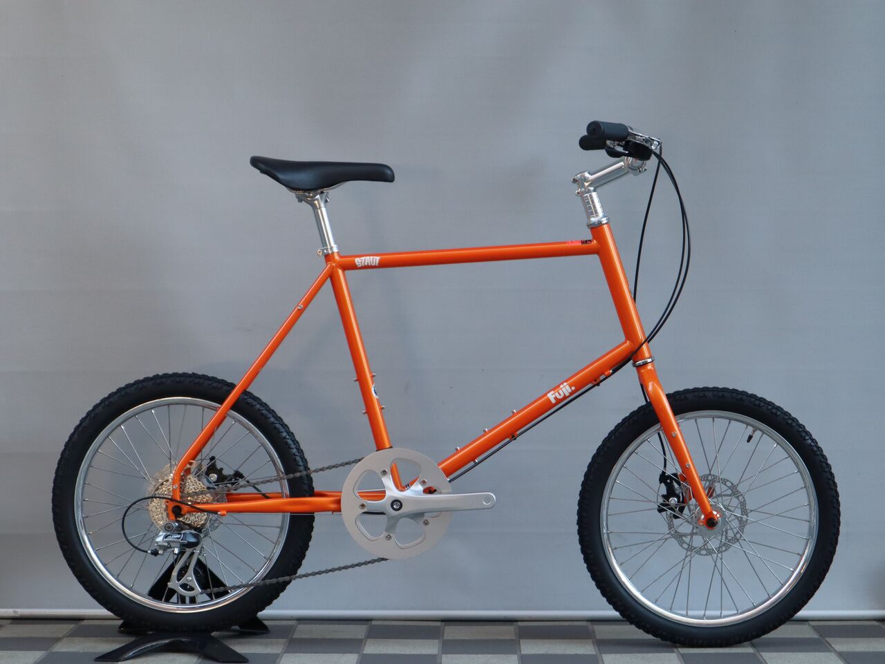 FUJI STAUT (レトロオレンジ) 2026 フジ スタウト ミニベロ FUJI STAUT