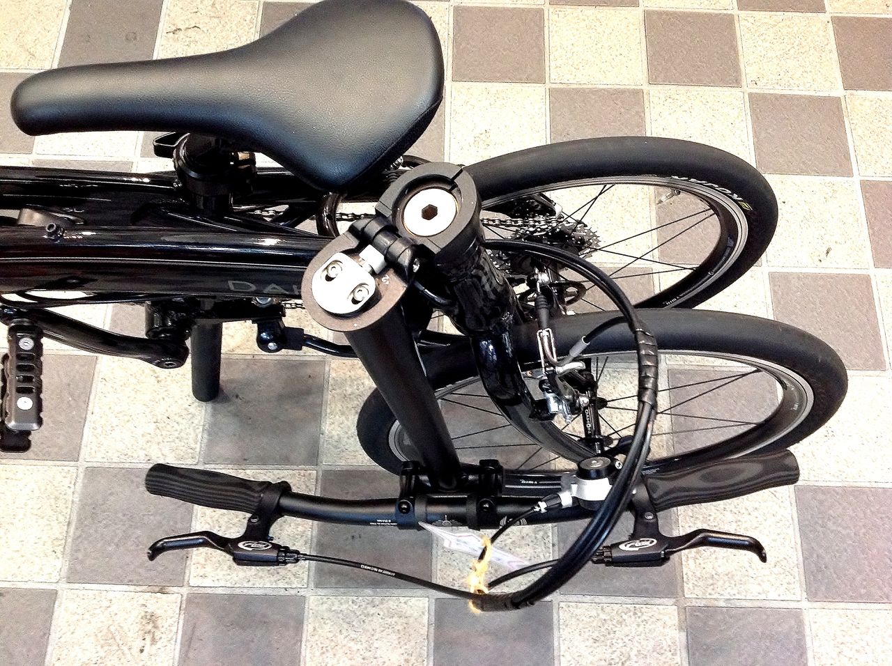 ダホン DAHON Visc P20 2014年モデル 20インチ 折りたたみ自転車 ダホン Visc. P20 2014モデル 東京・銀座の自転車屋