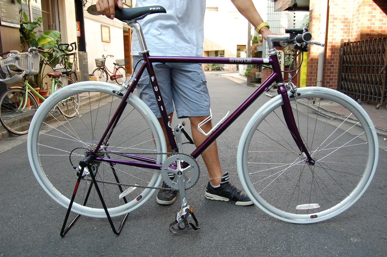 ストーンカスタム　三輪車 ONE STAR製作車両 477 樋口様 Y33グロリア □外装□ 足回り・ONE