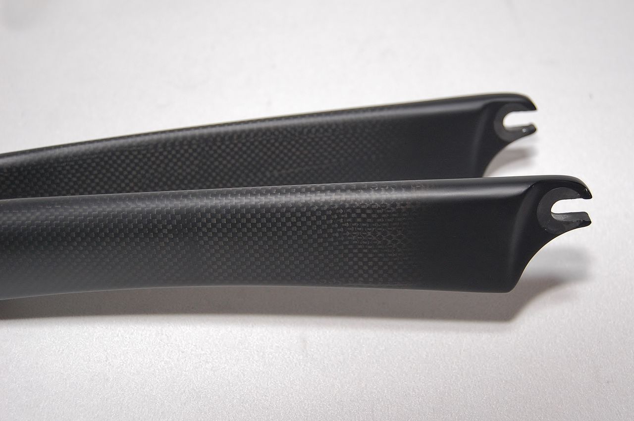 Tern X Kitt design SMI 368 3K カーボンフォーク入荷!【橋輪 Tern X Kitt design SMI 368 3K カーボンフォーク入荷!【橋輪