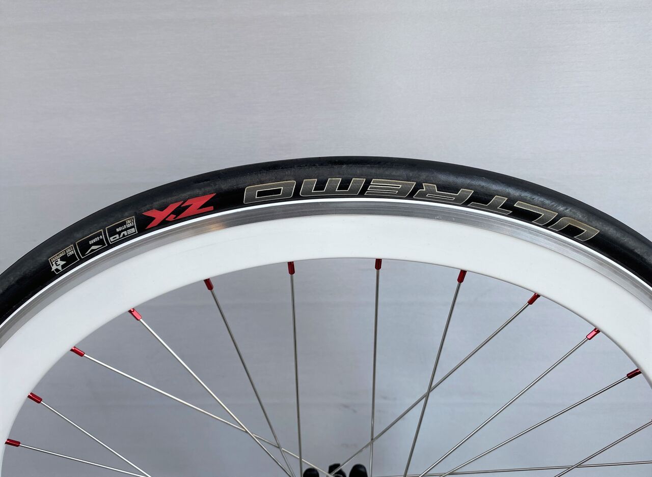 フロント700cホワイト完組ホイールリム幅33mm オッサン”のガレージセール 700c 手組ファッションホイール
