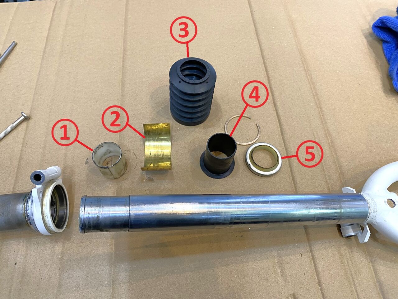 BS MOULTON フロントサスペンション修理依頼（その2）【橋輪Blog】 : 橋輪
