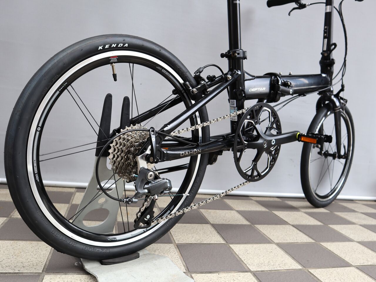 Deftar は、やっぱリヤホイールも DAHON PRO でしょう！【橋輪
