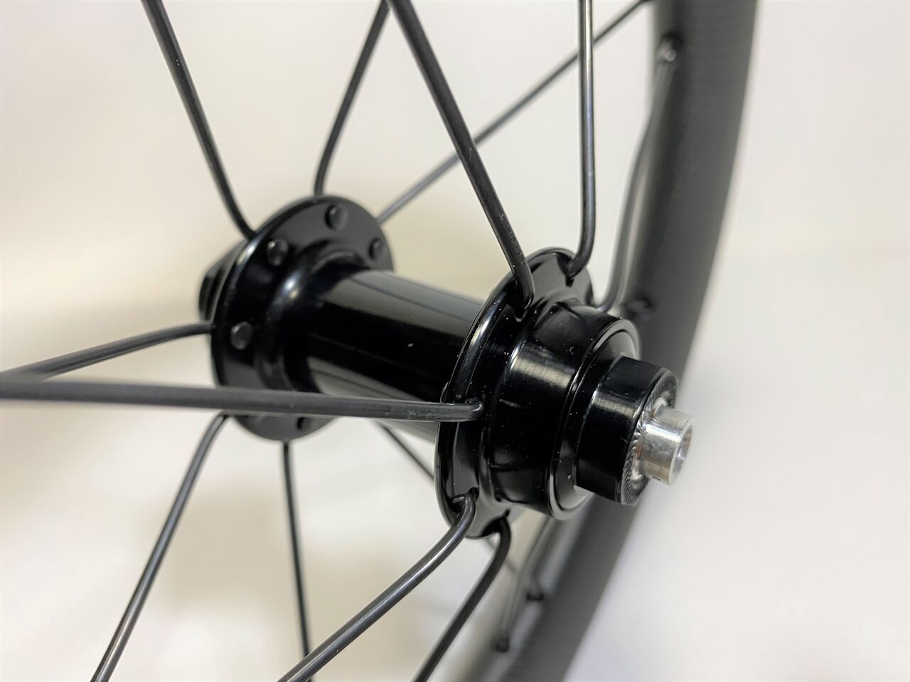 本日、DAHON K3 用カーボンホイール入荷しました!【橋輪Blog 本日、DAHON K3 用カーボンホイール入荷しました!【橋輪Blog