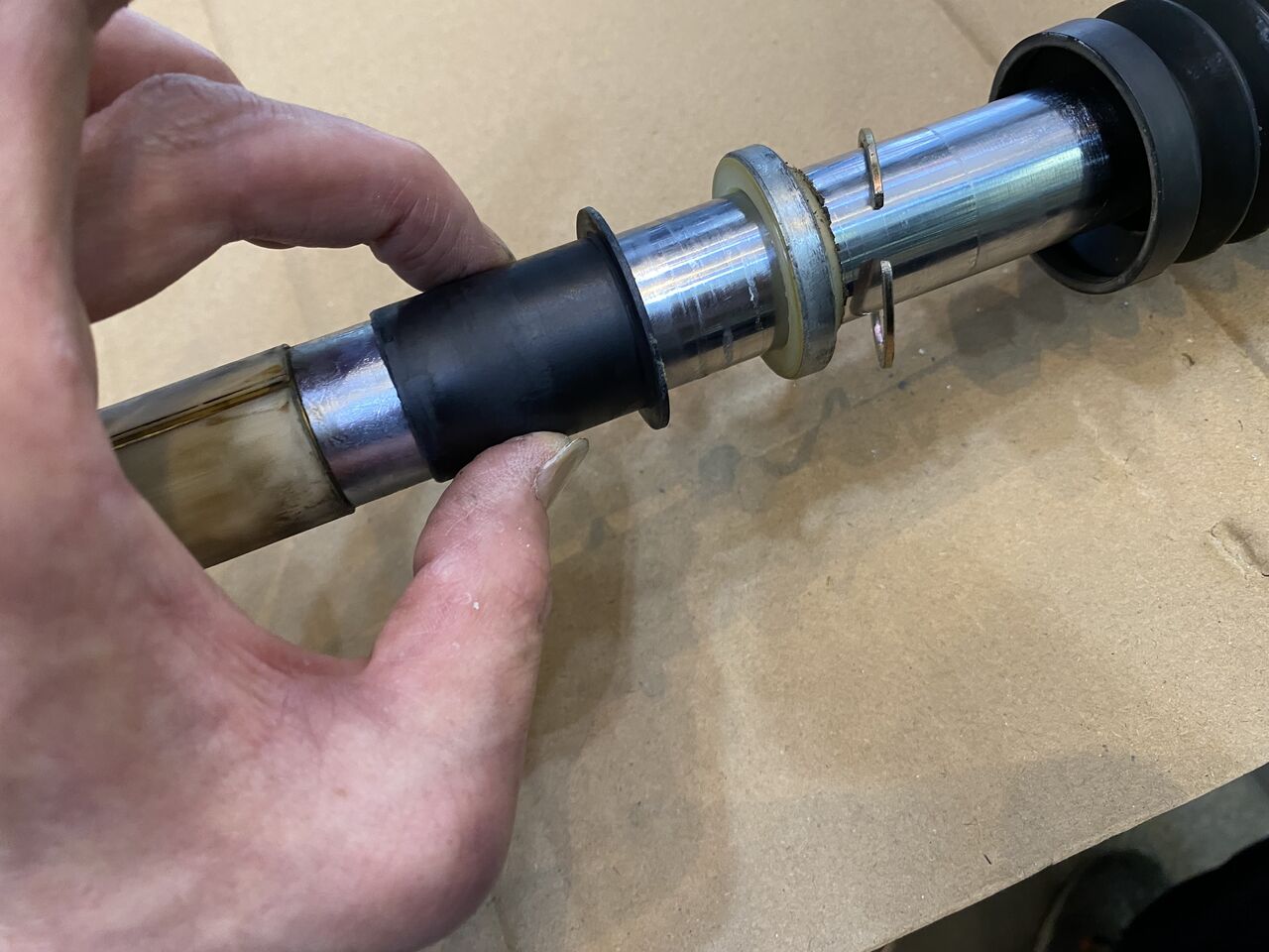 BS MOULTON フロントサスペンション修理依頼（その2）【橋輪Blog】 : 橋輪