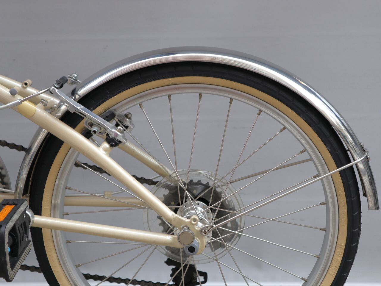 試乗車放出！22 DAHON Boardwalk D7【橋輪Blog】 : 橋輪