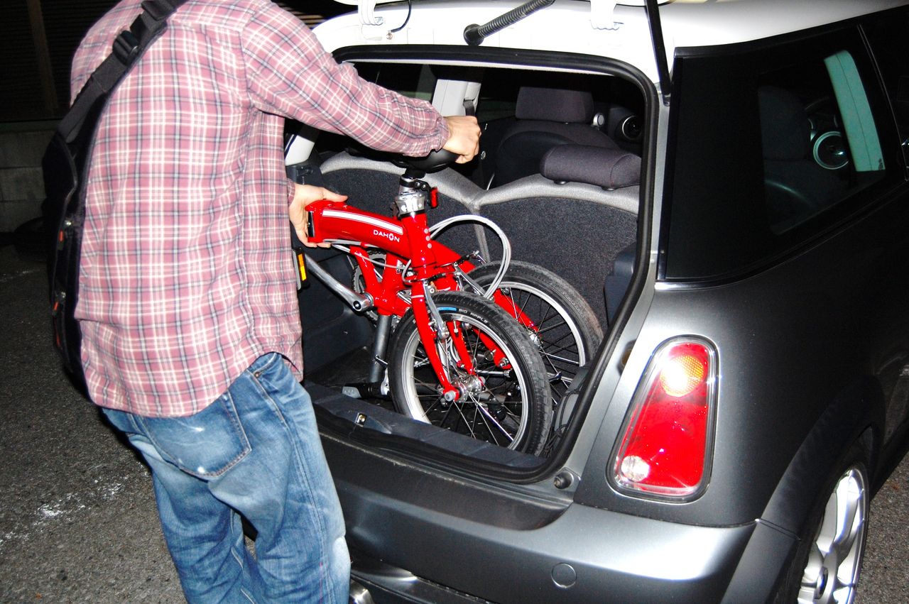 DAHON を積んで出かけよう」Curve D3 は、COOPER S に積めるか DAHON を積んで出かけよう」Curve D3 は、COOPER S に積めるか
