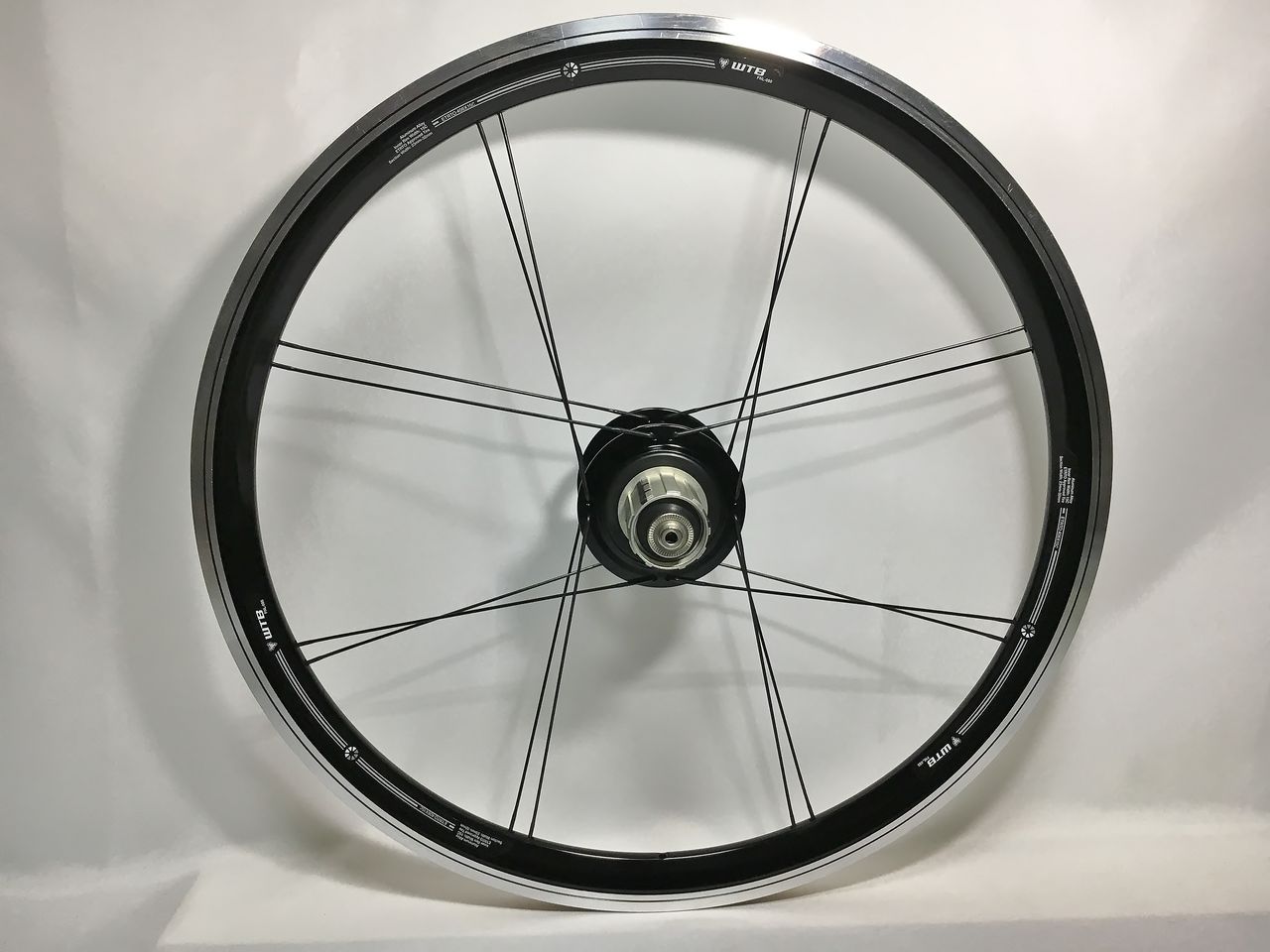 レア　Kinetix American classic 20inch ホイール Texas Cyclesport American Classic 420 Rear Wheel AM-CLS-420