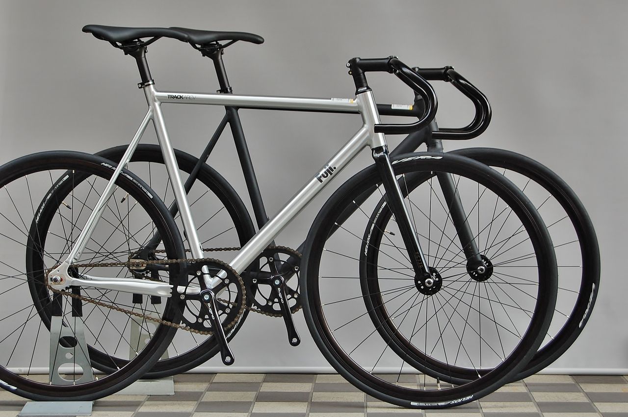 fuji track road bike 2019