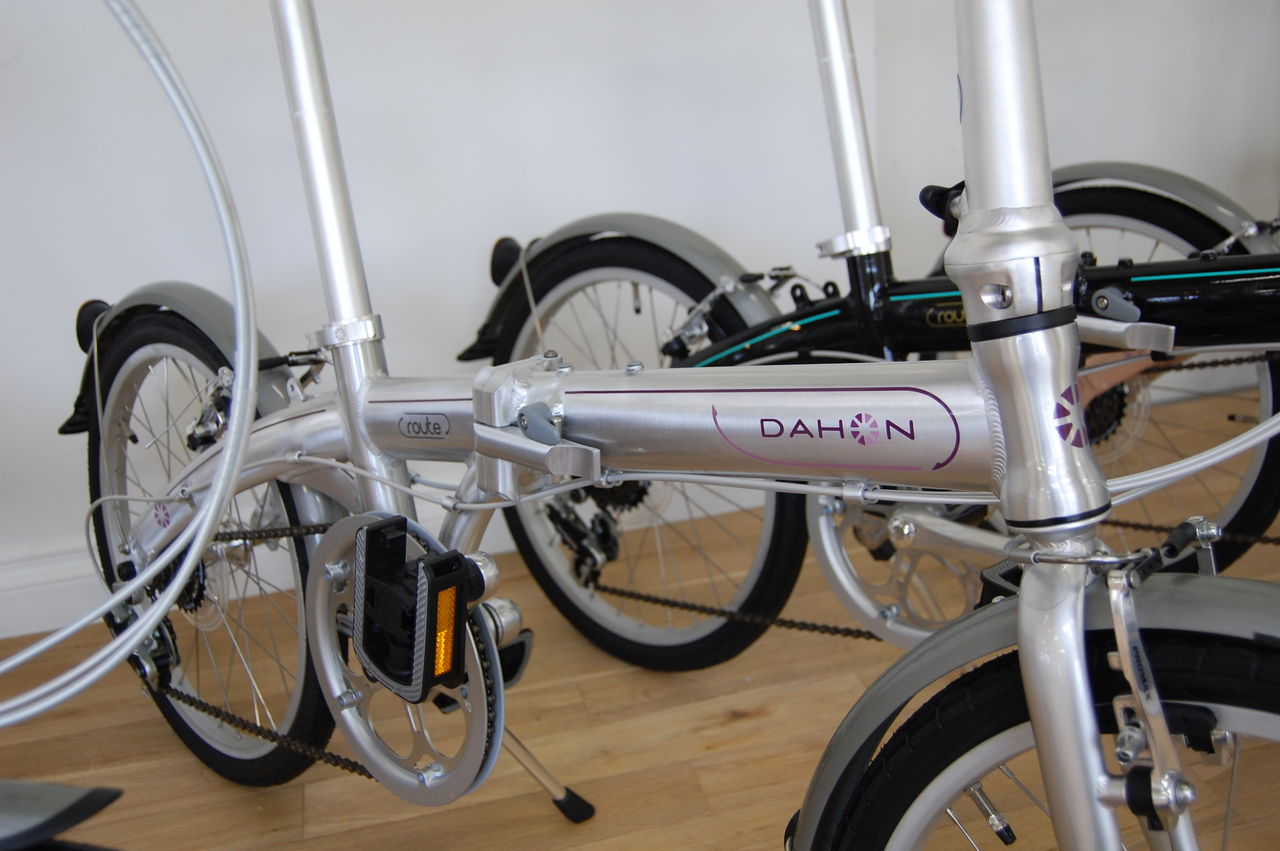 折りたたみ自転車　DAHON 2012年モデル 82877061-s.jpg