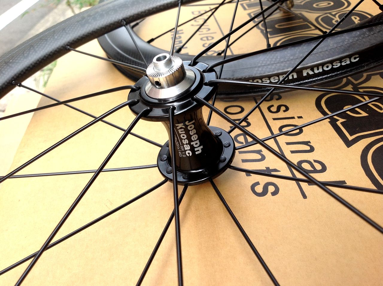 橋輪オリジナル DAHON ・ tern 専用カーボンホイールJoseph 橋輪オリジナル DAHON ・ tern 専用カーボンホイールJoseph