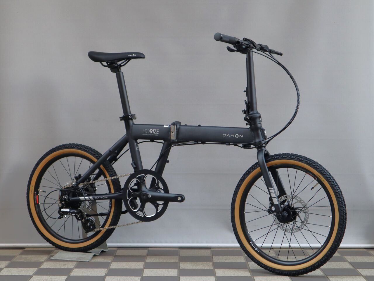 2024 DAHON 限定モデル HORIZ Disc Ltd 入荷！【橋輪Blog】 : 橋輪