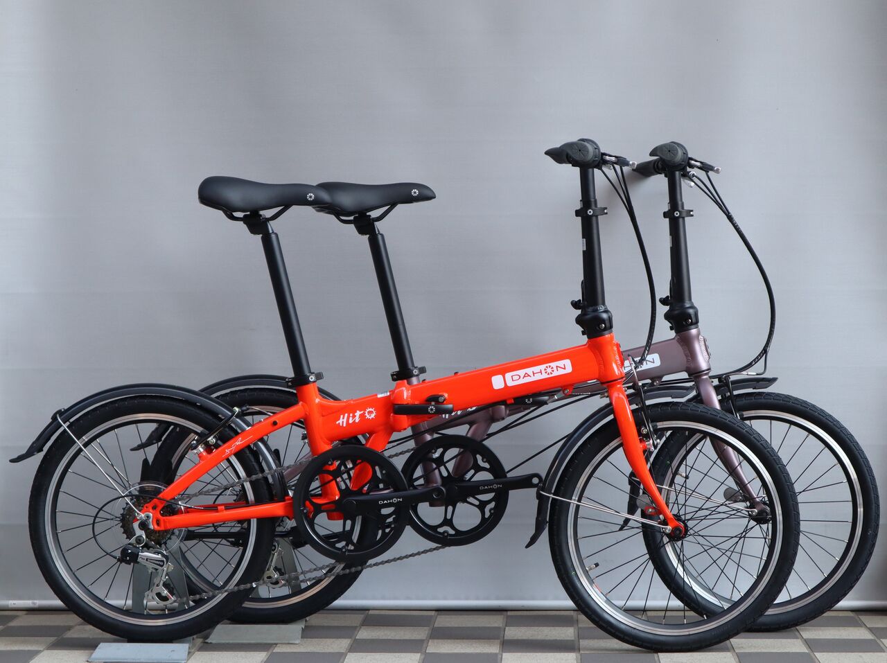 DAHON Hit [マットブラック] | トイファクトリーのミニベロ専門