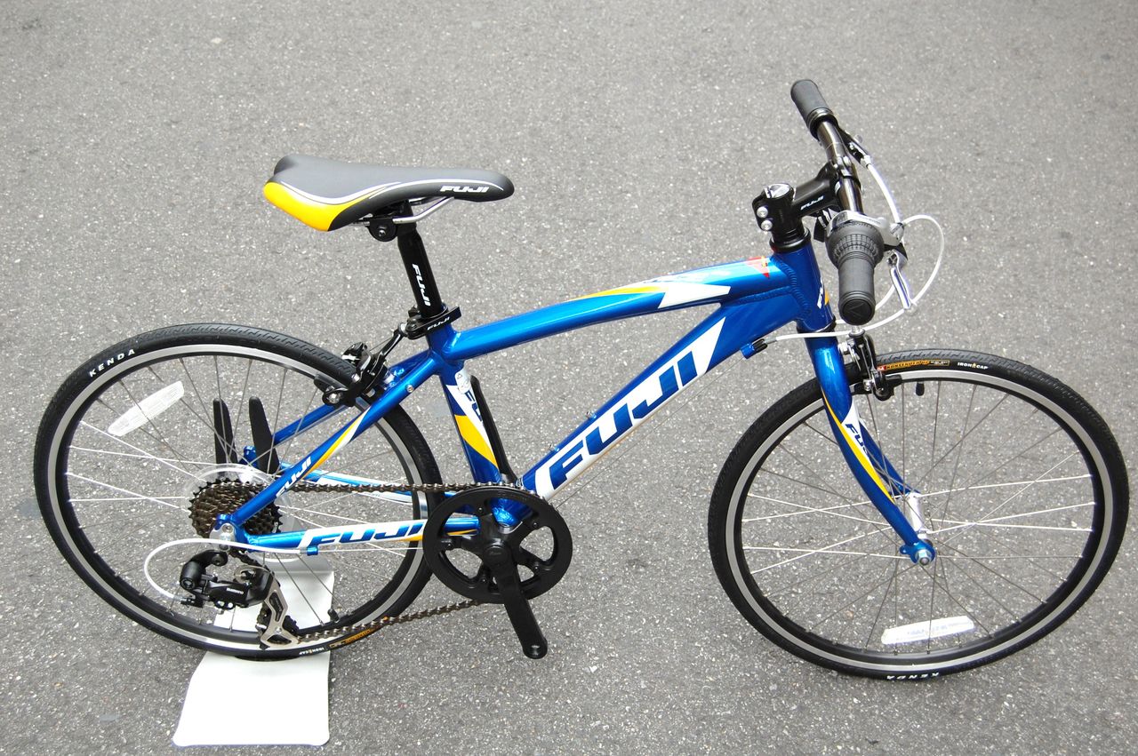 FUJI 子どもロードレーサー三兄弟 : 橋輪 FUJI 子どもロードレーサー三兄弟 : 橋輪