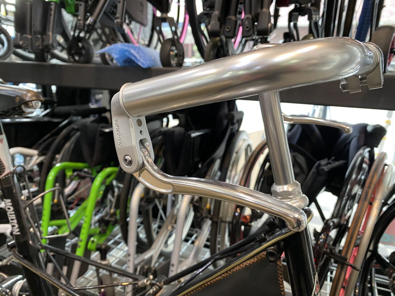 MOULTON APB ハンドル交換の依頼「完成編」【橋輪Blog】 : 橋輪 MOULTON APB ハンドル交換の依頼「完成編」【橋輪Blog】 : 橋輪
