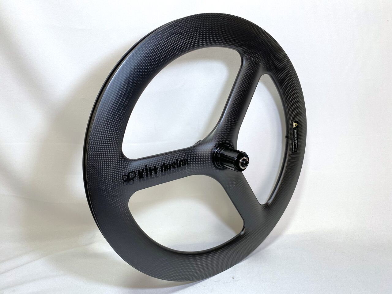 Kitt Custom Carbon Tri-Spoke Wheel のディスクリヤー少量入荷 Kitt Custom Carbon Tri-Spoke Wheel のディスクリヤー少量入荷