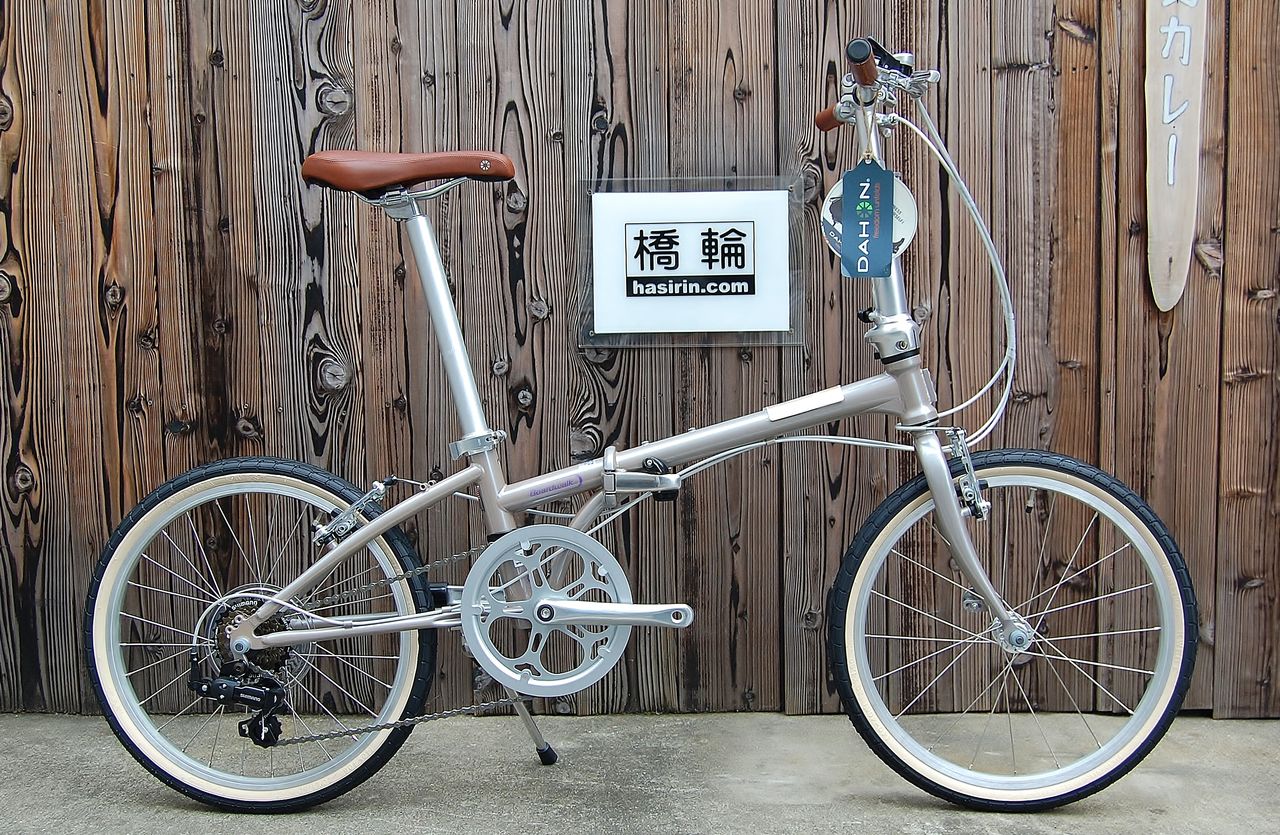 DAHON - ミンヨン2000 DAHON BoardWalk 2016 改 2016 DAHON Boardwalk 先行入荷しております。 – Bici Termini