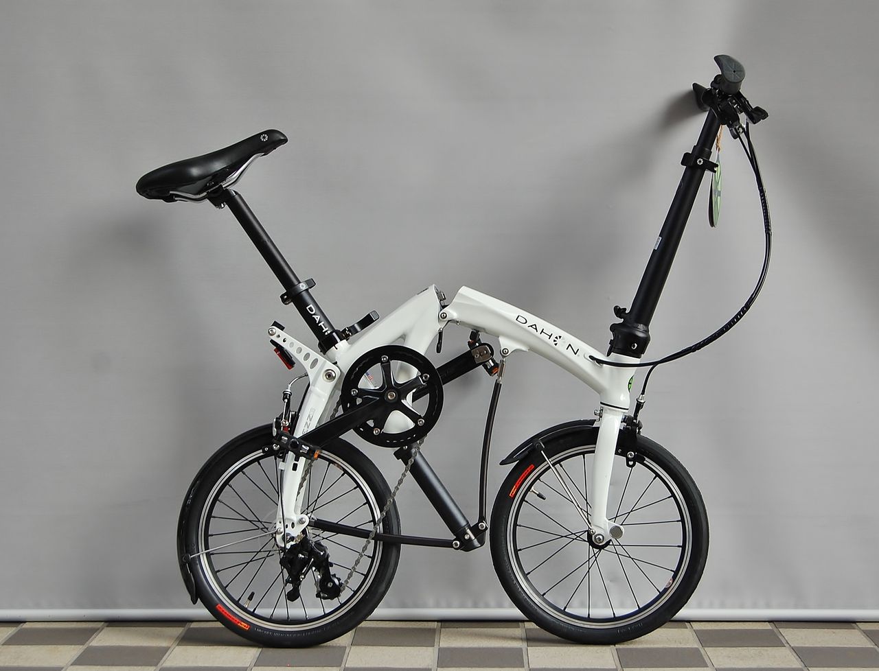 新品 SRAM Roam 40 MTB 29er ディスク ホイール 後1本 12x148 XD 新品 SRAM Roam 40 MTB 29er ディスク ホイール 後1本 12x148 XD