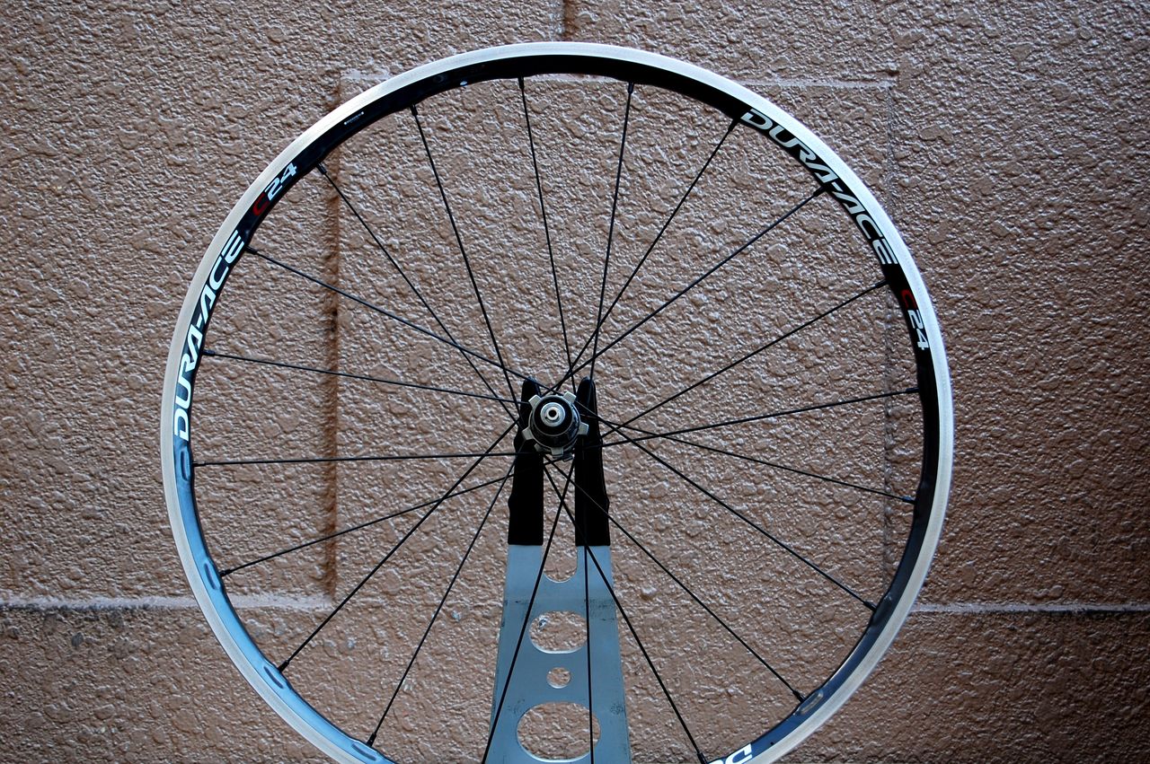 蚤の市 第一弾！カーボンホイールセット（中古） Shimano DURA-ACE C24