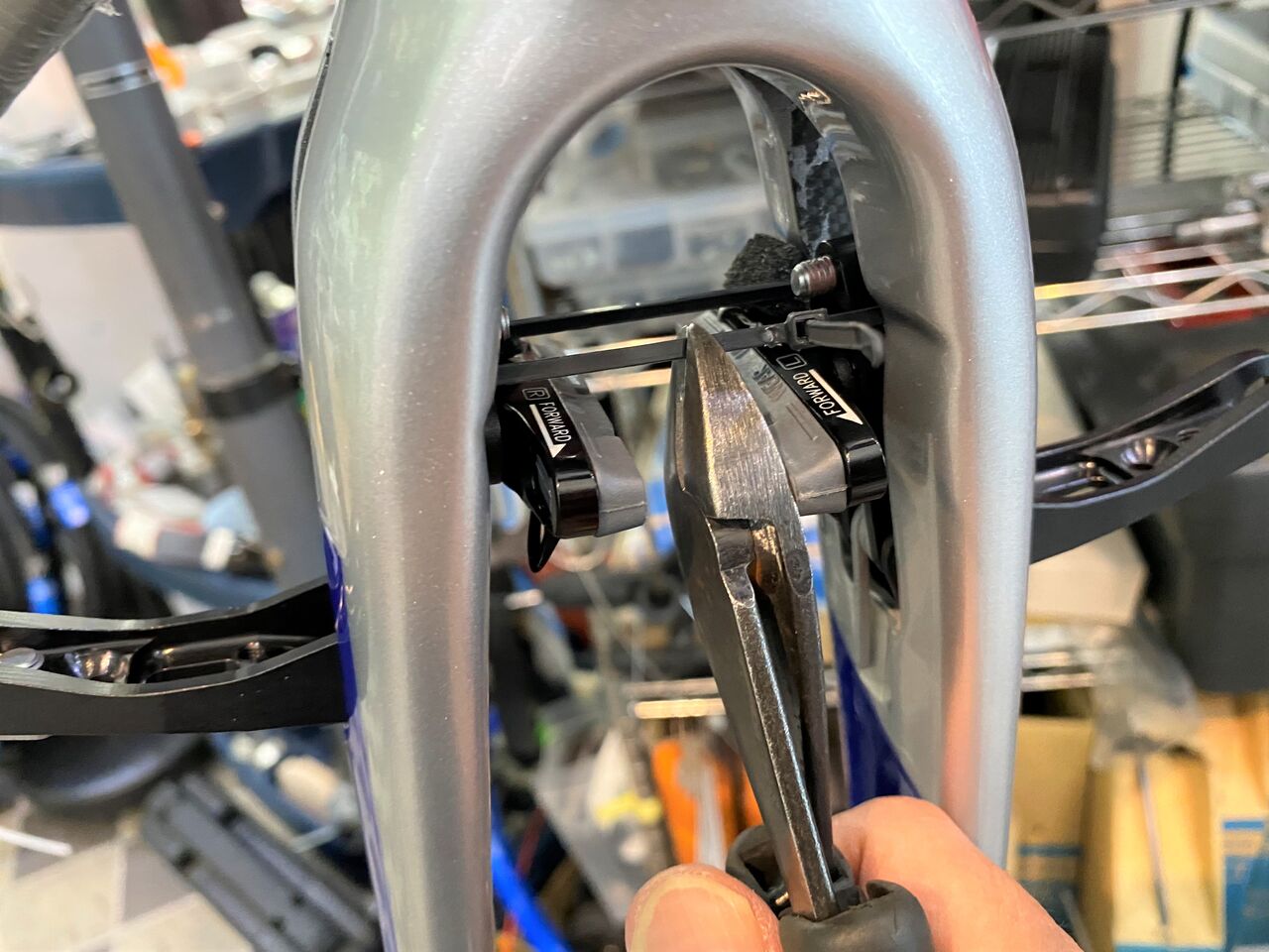 【希少】look aerolight エアロブレーキカバー 純正を使わない勇気 LOOK 695 AEROLIGHT編 | ササキ