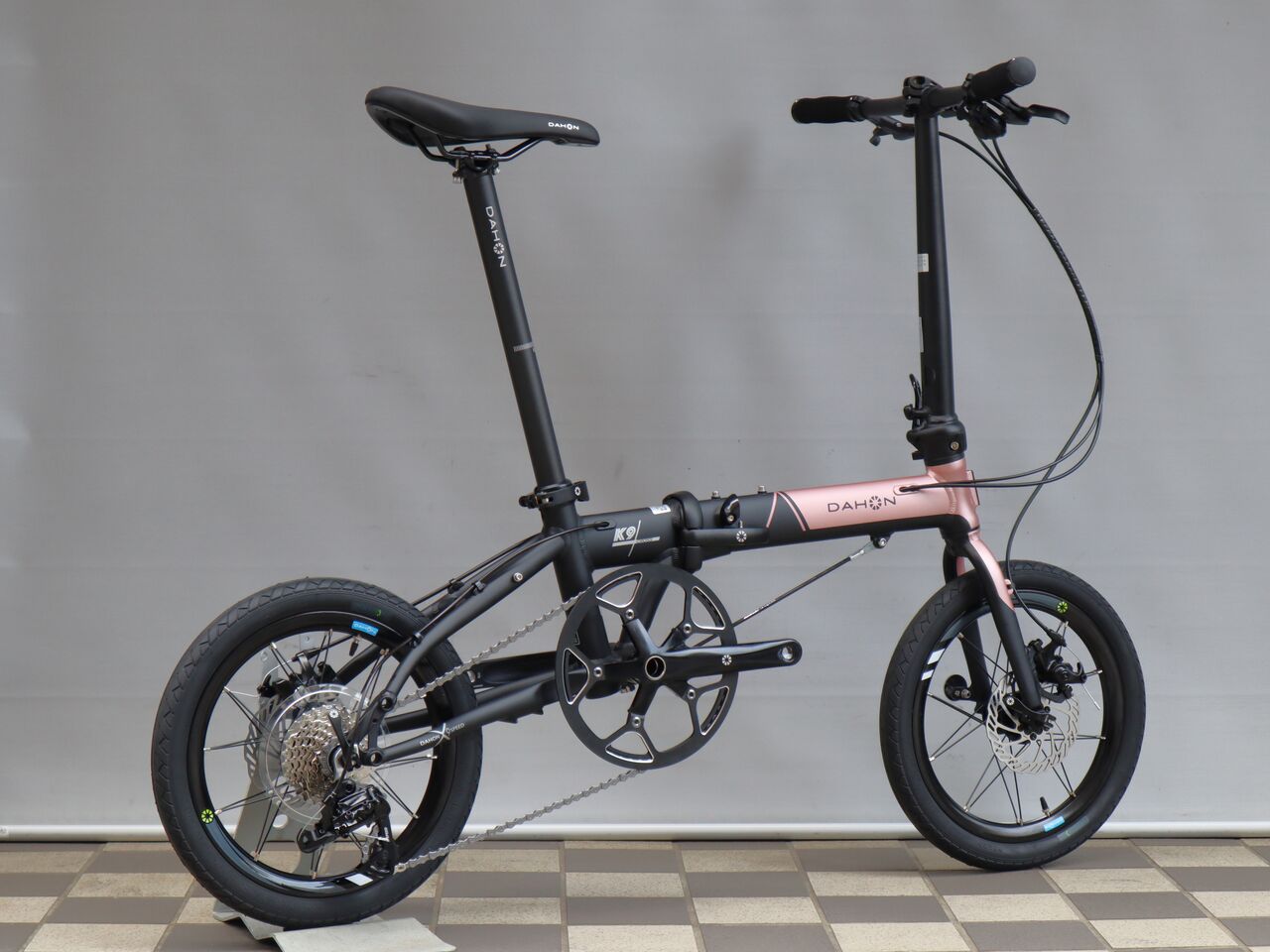 DAHON K9X 限定「桜カラー」入荷！【橋輪Blog】 : 橋輪