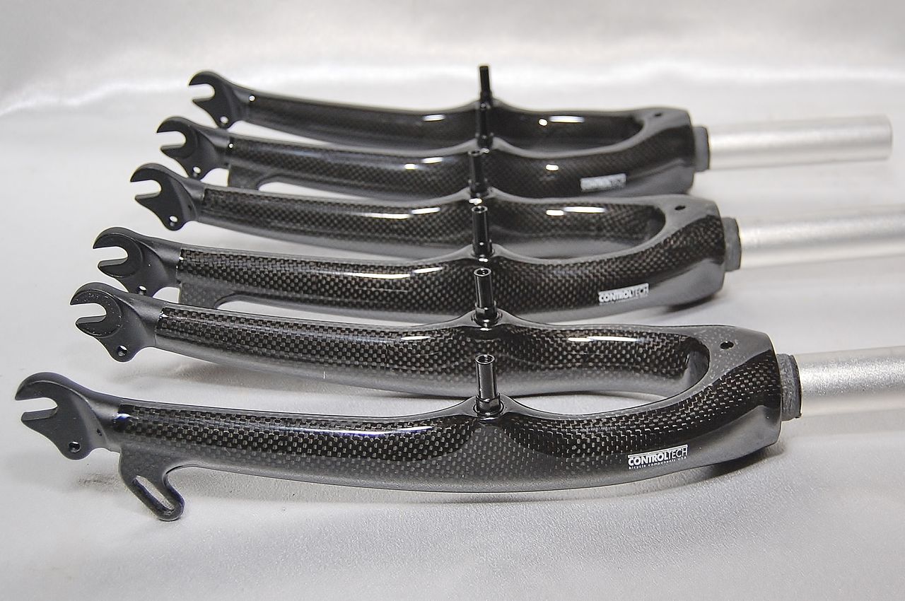 新品 純正 ControlTech USA フルカーボン フォーク 1-1/8 下1-1 新品 純正 ControlTech USA フルカーボン フォーク 1-1/8 下1-1