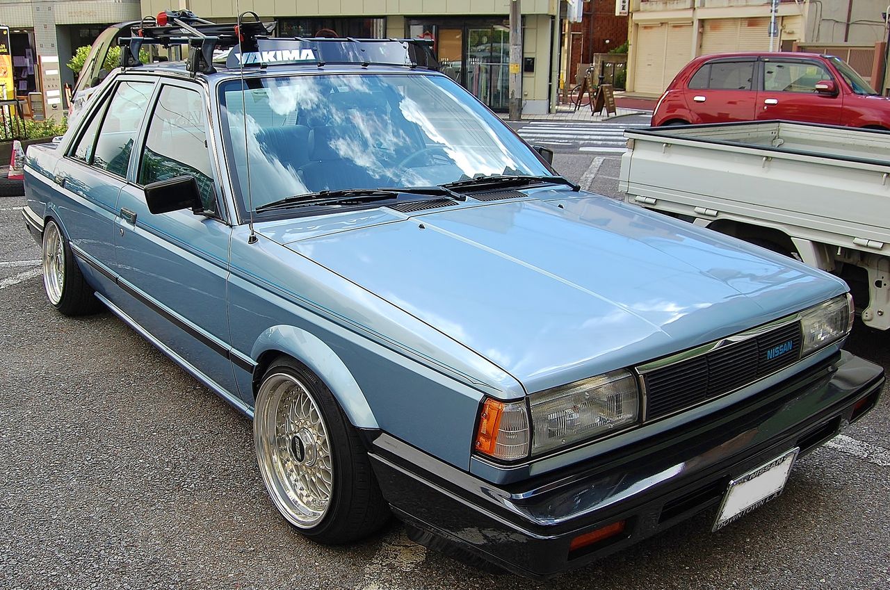 B12 SENTRA セントラ　サニー　USリアバンパー　5マイルバンパー B12 SENTRA セントラ サニー USリアバンパー 5マイルバンパー