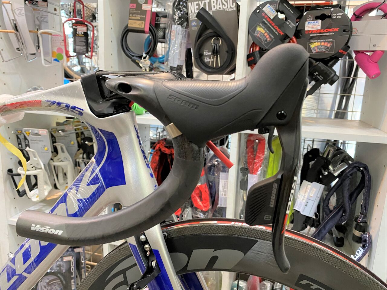 【希少】look aerolight エアロブレーキカバー LOOK 795エアロライト組みました！ | カンザキのブログ