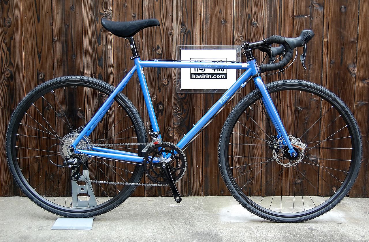 FUJI のシクロクロス FEATHER CX + にスリック入れてみた【橋輪 FUJI のシクロクロス FEATHER CX + にスリック入れてみた【橋輪
