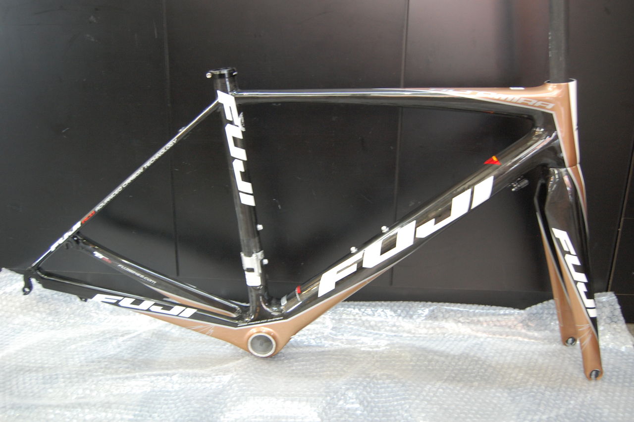 FUJI ALTAMIRA 1.0 : 橋輪 FUJI ALTAMIRA 1.0 : 橋輪