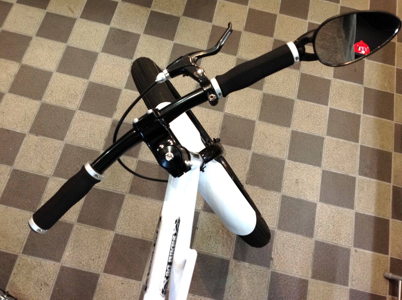 ごきげんビーチクルーザー3G Bikes のハンドルを変えてみよう【橋輪