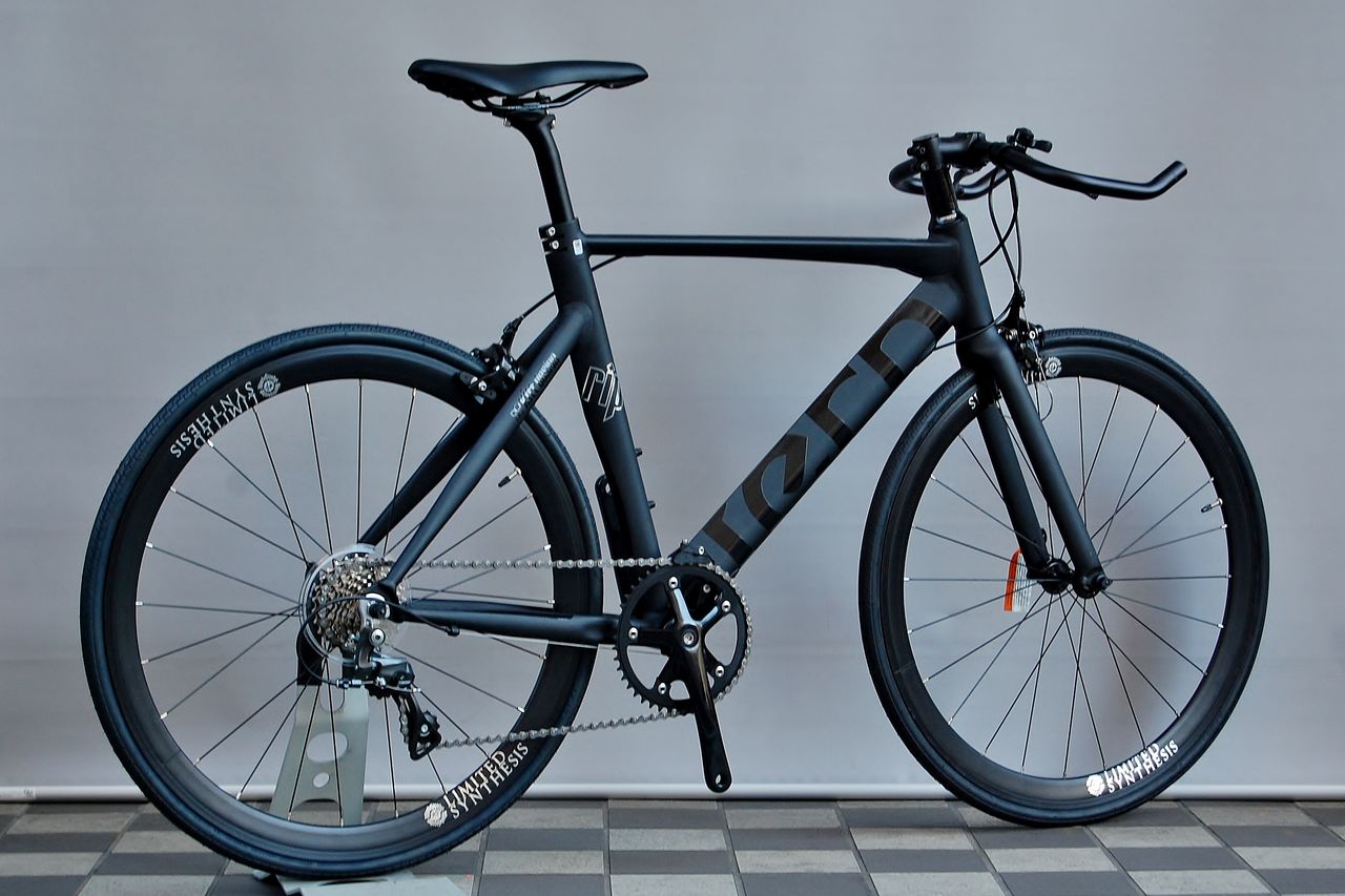 TERN Rip 540サイズ マットブラック ブルホーン仕様