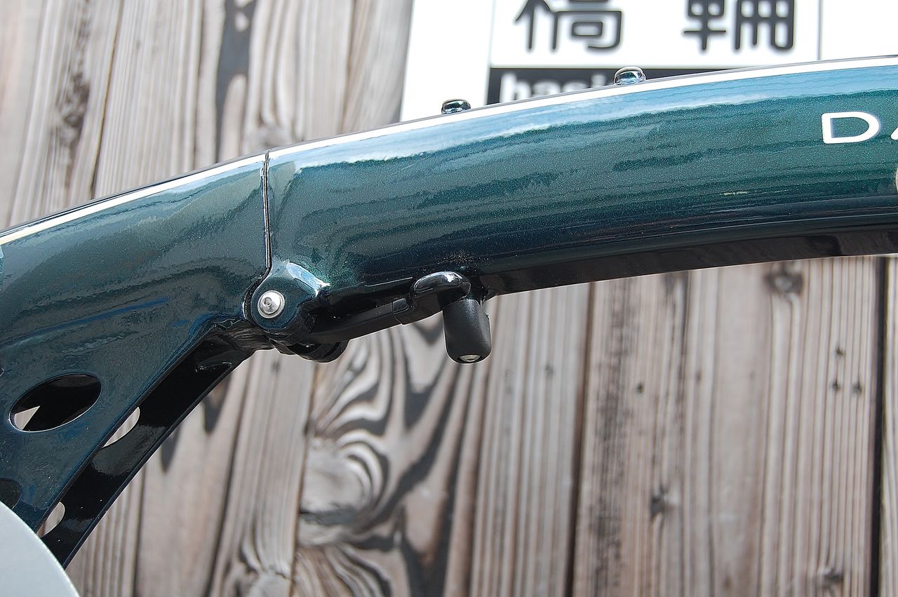 Vertical Hingeテクノロジー採用 DAHON QIX 【橋輪Blog】 : 橋輪 Vertical Hingeテクノロジー採用 DAHON QIX 【橋輪Blog】 : 橋輪