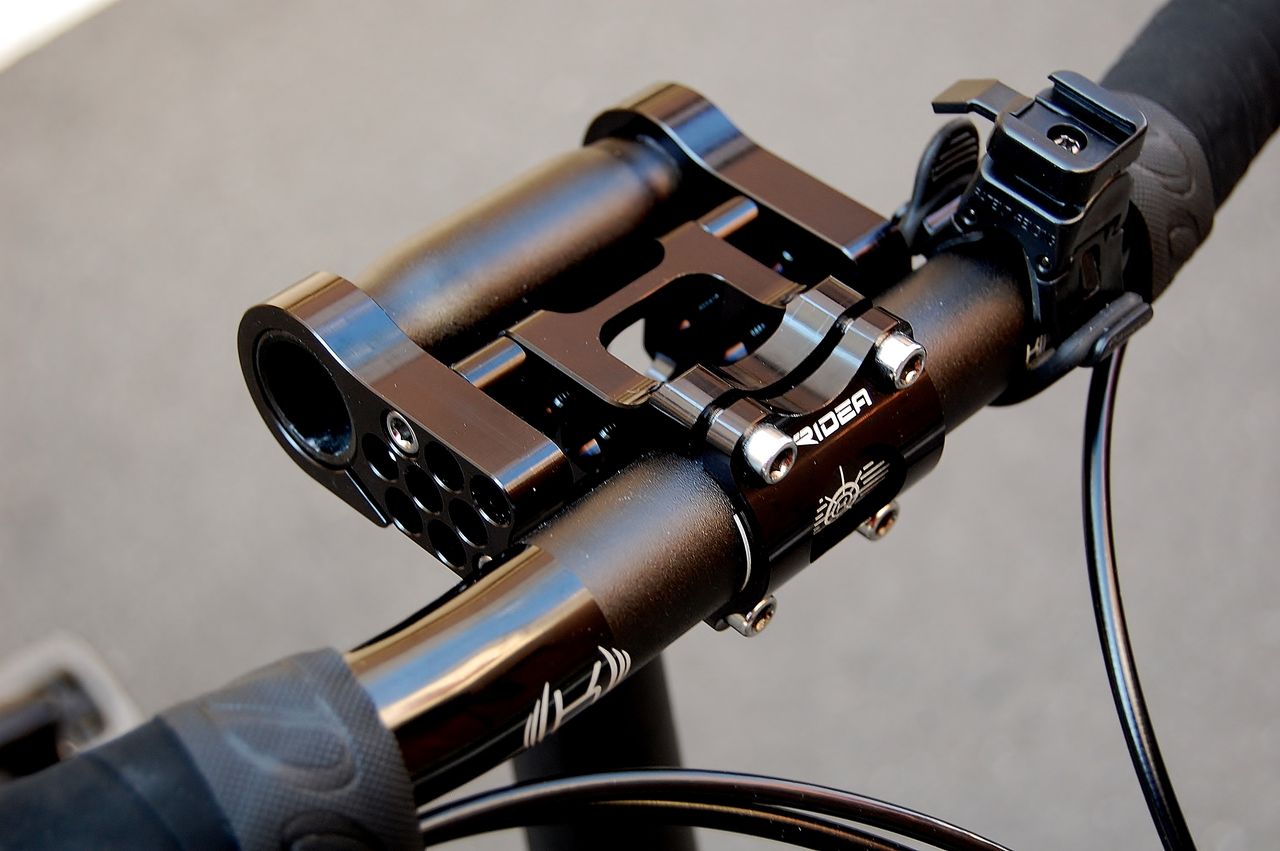 意外になかった DAHON Horize にブルホーンバー 【橋輪Blog 意外になかった DAHON Horize にブルホーンバー 【橋輪Blog