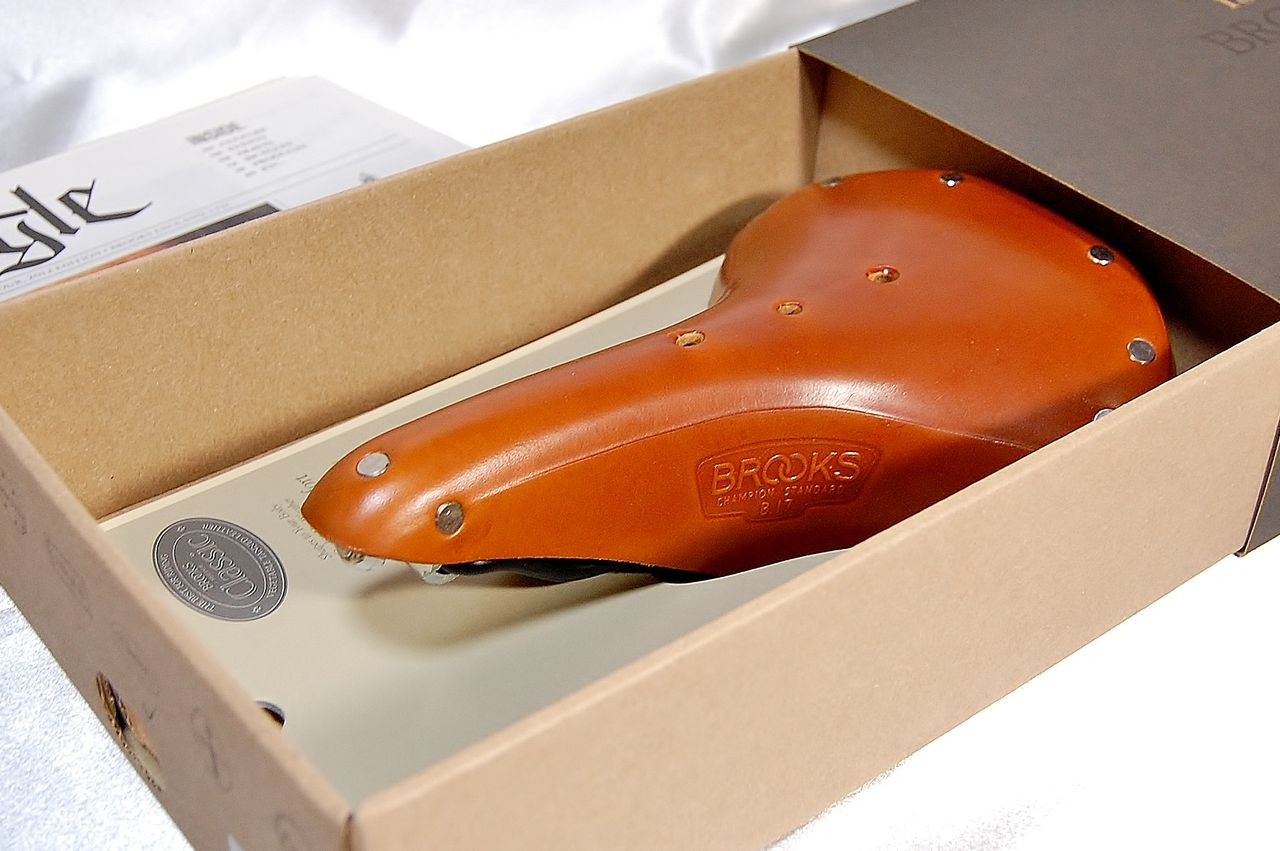 BROOKS SWIFT CMWC YOKOHAMA LIMITED BLACKスイフト CMWC
