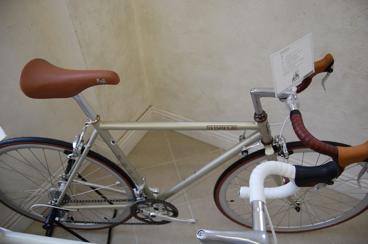 自転車 FUJI STRATOS R クロスバイク ジャパンゴールド