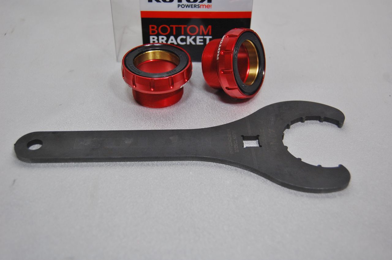 ROTOR】BSA30 RED/CERAMIC+ 専用レンチ ROTOR】BSA30 可変BBキットRED