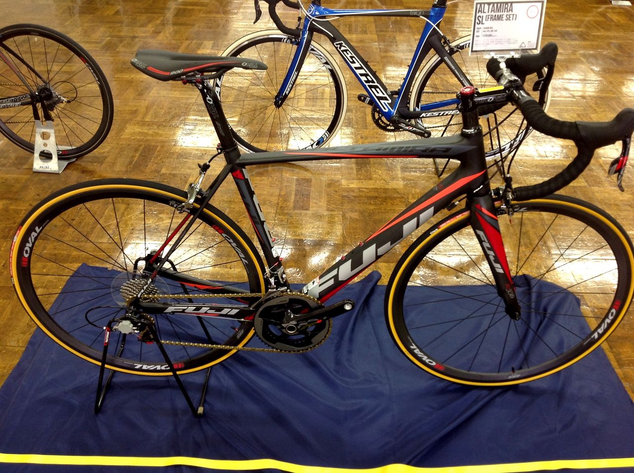 FUJI 2013 モデル速報 ! 【橋輪Blog】 : 橋輪 FUJI 2013 モデル速報 ! 【橋輪Blog】 : 橋輪